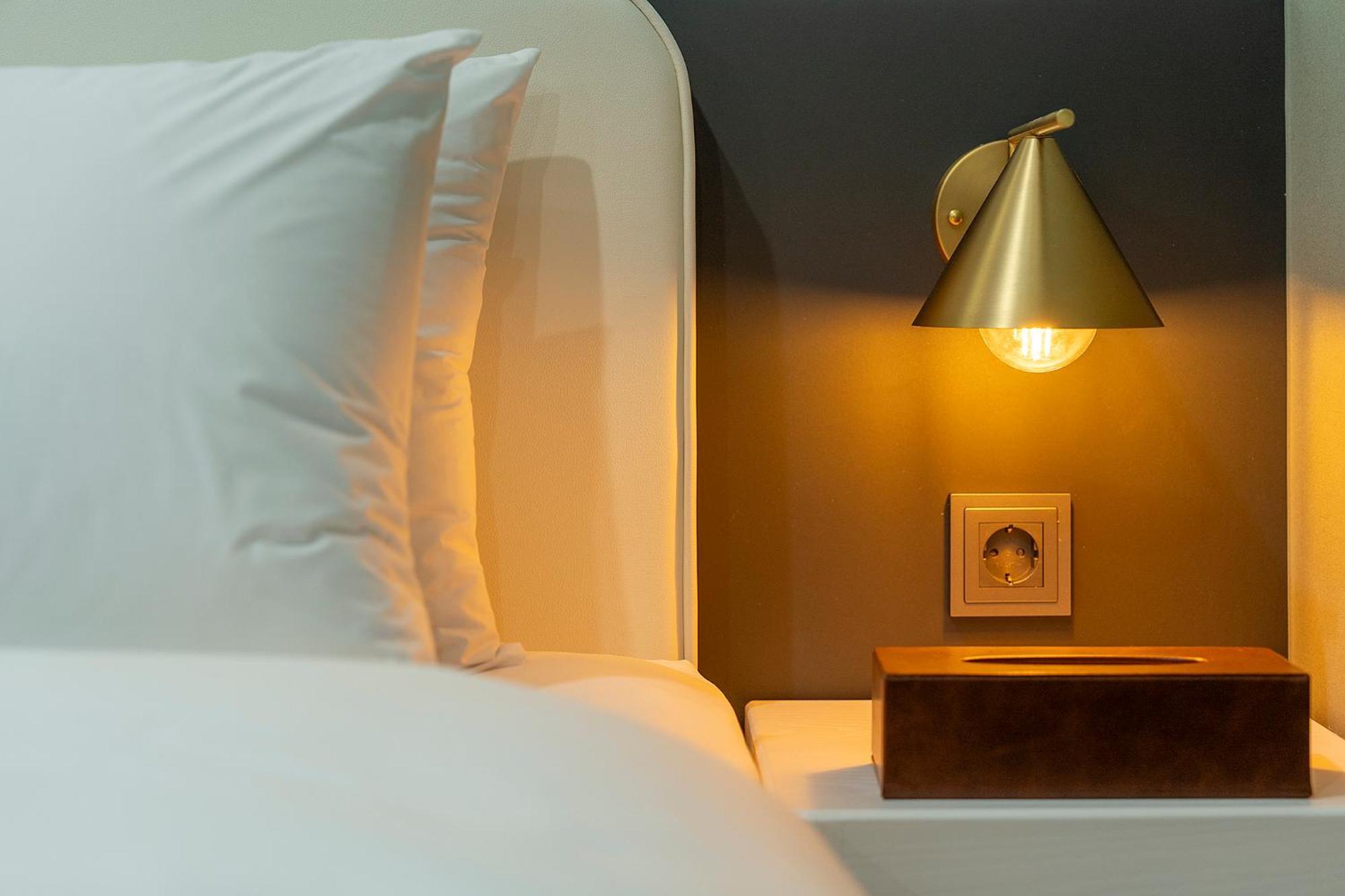 Busan H-Avenue Hotel Seomyeon Station Bagian luar foto