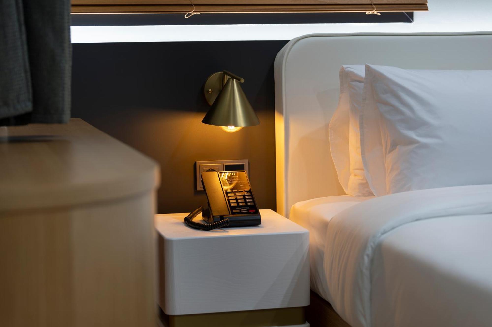 Busan H-Avenue Hotel Seomyeon Station Bagian luar foto