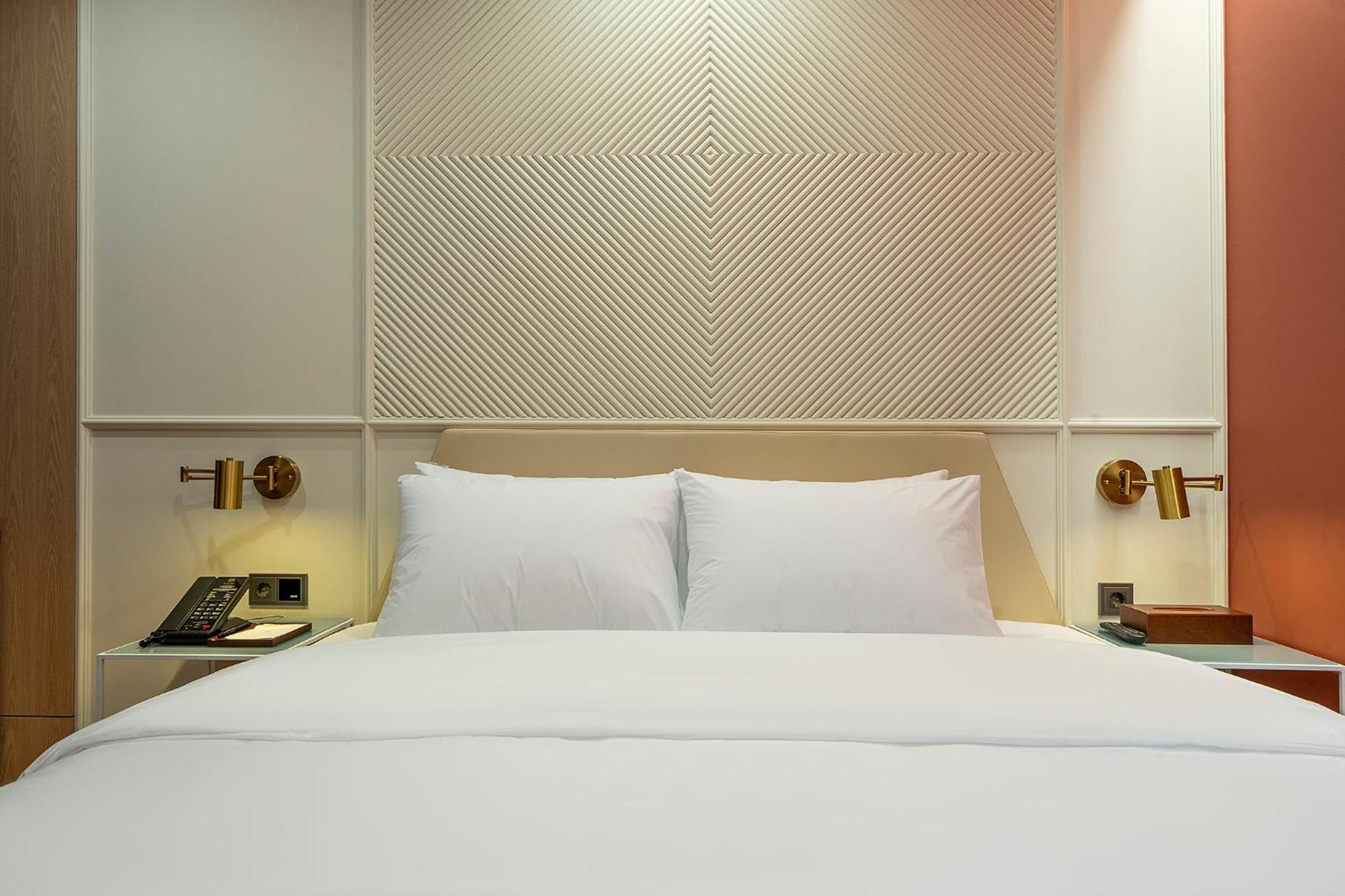 Busan H-Avenue Hotel Seomyeon Station Bagian luar foto